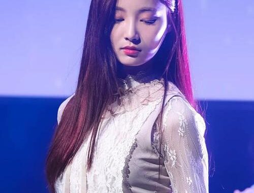 yeonwoo模特写真：捕捉光影中的梦幻与优雅