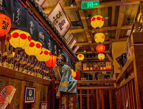 与幸运粉丝的木屋约会：打造专属浪漫体验