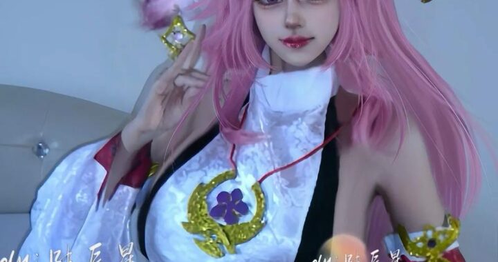 八重神子cos：完美复刻与创意演绎的极致碰撞