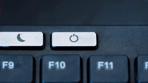 电脑关机一直转圈：原因分析与解决步骤