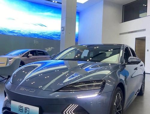 比亚迪海豹EV：重塑电动出行新标杆
