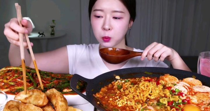 美食主播视频：探索味蕾的奇妙之旅与幕后故事