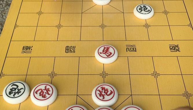 在线象棋双人：探索智慧与策略的无界战场