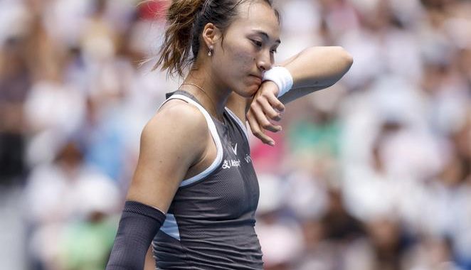 郑钦文澳网女单首胜：中国金花绽放墨尔本，书写历史新篇章